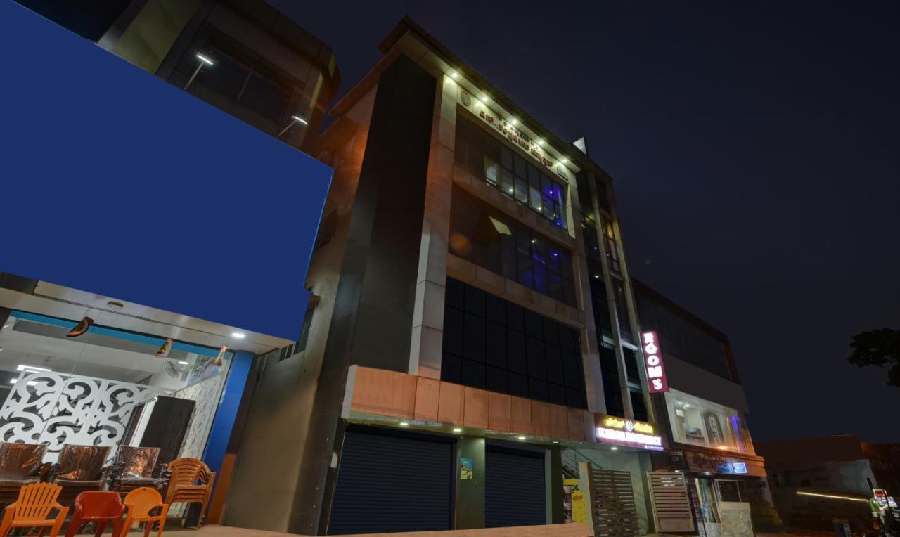Hotel Treebo Trend Karan Residency Mysore Exterior foto